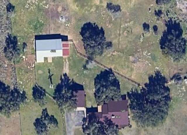 Property at 140 Oakridge Rd, Georgetown, TX 78628, 3 beds, 2 baths