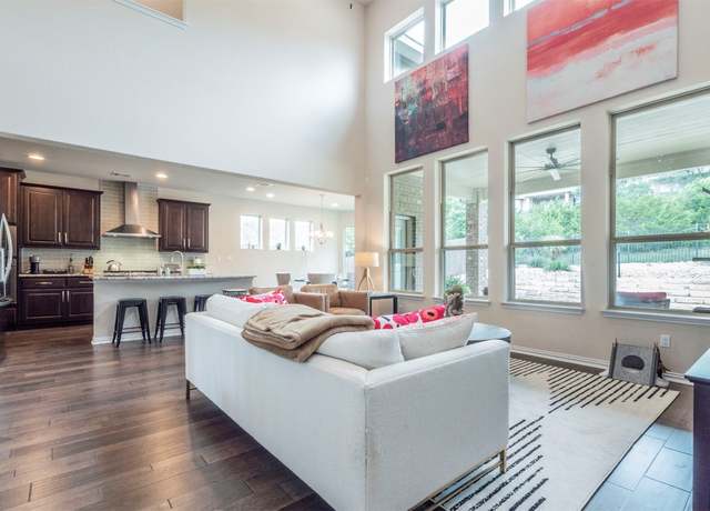 Property at 909 Catalina Ln, Austin, TX 78737, 4 beds, 3.5 baths
