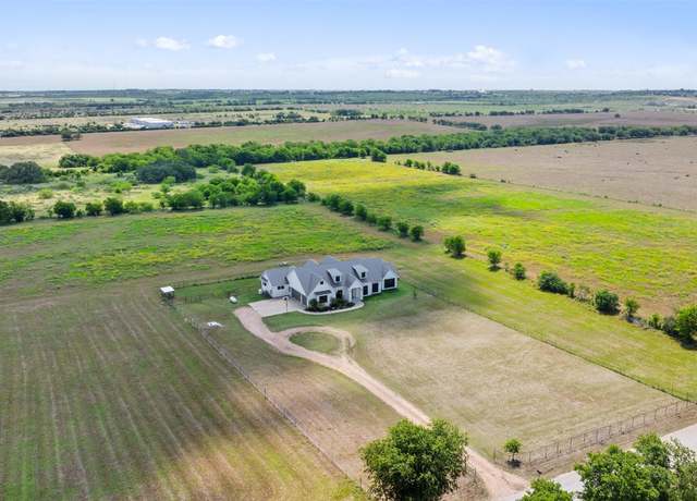 Property at 1652 County Road 307, Jarrell, TX 76537, 4 beds, 3.5 baths