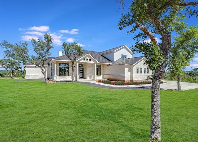 Property at 1193 Country Pike, Canyon Lake, TX 78133, 4 beds, 4.5 baths