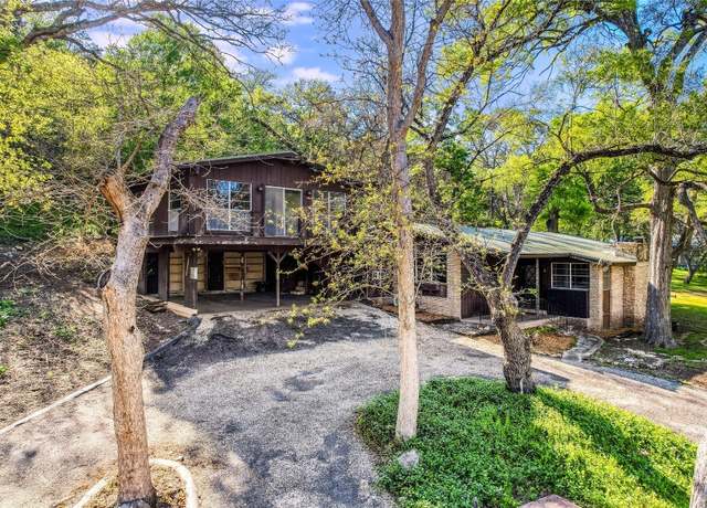 Property at 17234 E Reed Parks Rd, Jonestown, TX 78645, 3 beds, 1.5 baths