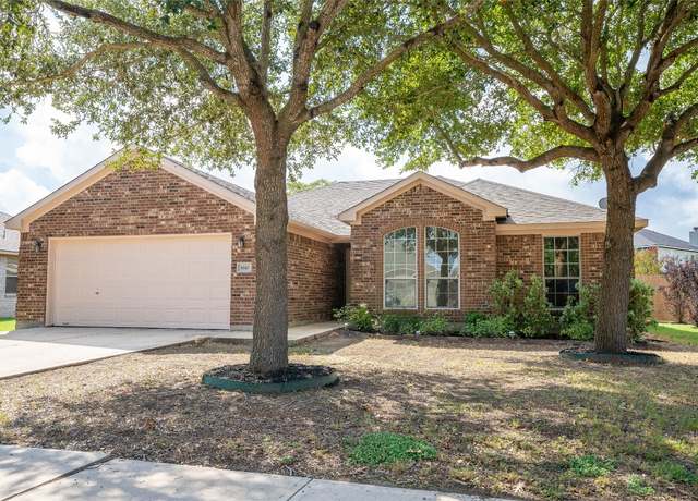 Property at 1610 Sunflower St, Lockhart, TX 78644, 3 beds, 2 baths