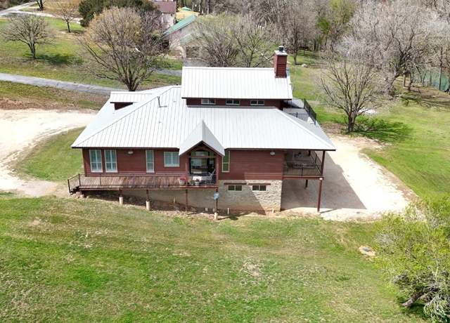 Property at 398 Redbird Ln, Kingsbury, TX 78638, 3 beds, 3 baths