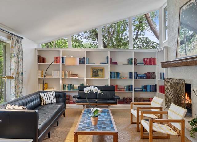 Property at 3608 Edgemont Dr, Austin, TX 78731, 4 beds, 3.5 baths
