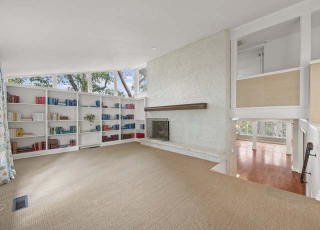 Property at 3608 Edgemont Dr, Austin, TX 78731, 4 beds, 3.5 baths