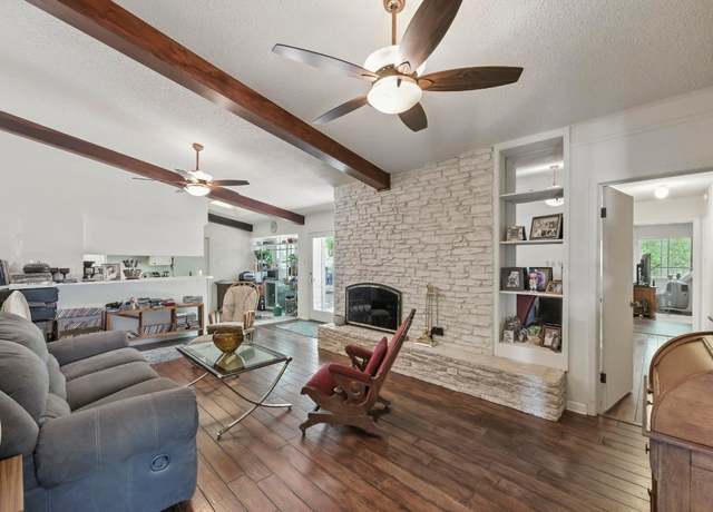 Property at 3916 Knollwood Dr, Austin, TX 78731, 3 beds, 2 baths