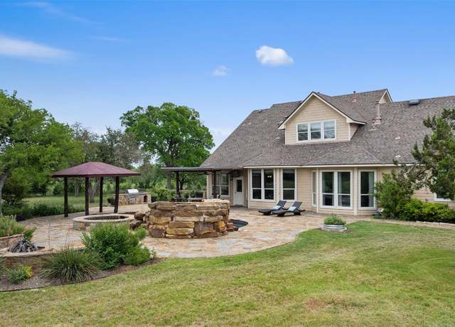 Property at 450 Clark Cv, Buda, TX 78610, 5 beds, 3.5 baths