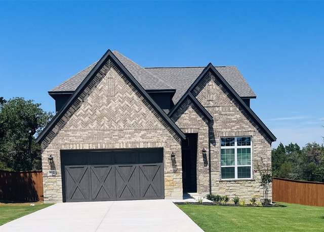 Property at 102 Kent St, Bastrop, TX 78602, 4 beds, 3 baths