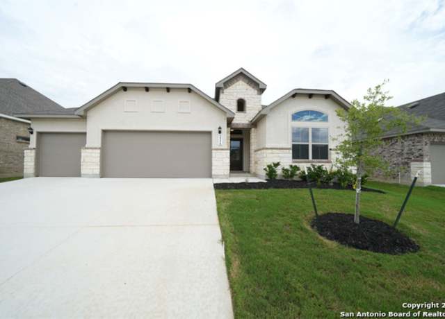 Property at 2216 Meadow Way, New Braunfels, TX 78132, 4 beds, 2.5 baths