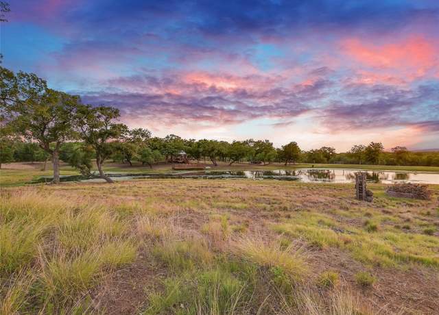 Property at 762 Karisch Rd, Giddings, TX 78942, 4 beds, 2 baths