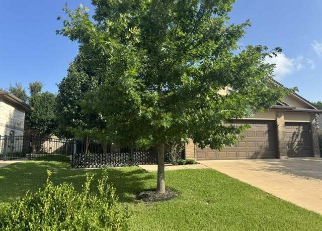 Property at 707 Hedgewood Dr, Georgetown, TX 78628, 4 beds, 2 baths