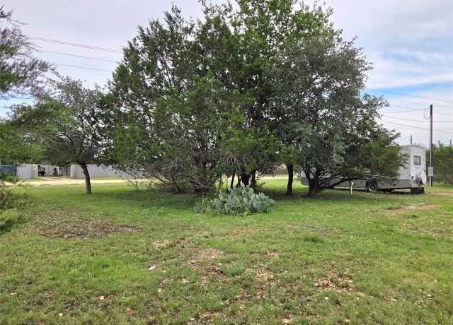 Property at 360 Paloma Dr, Bandera, TX 78003