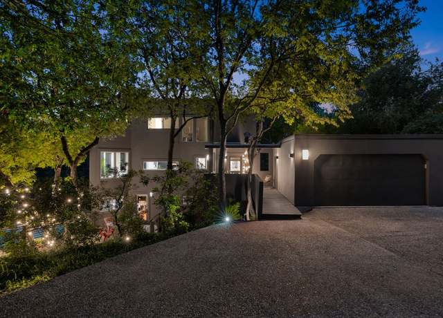 Property at 7626 Parkview Cir, Austin, TX 78731, 3 beds, 3.5 baths