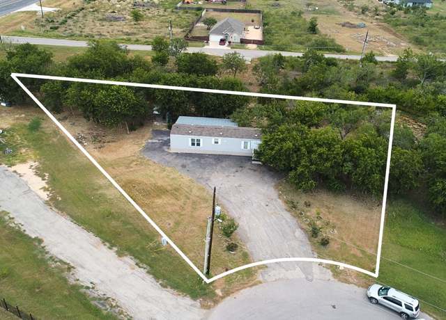Property at 205 Arrowhead Cv, Kyle, TX 78640, 3 beds, 2 baths
