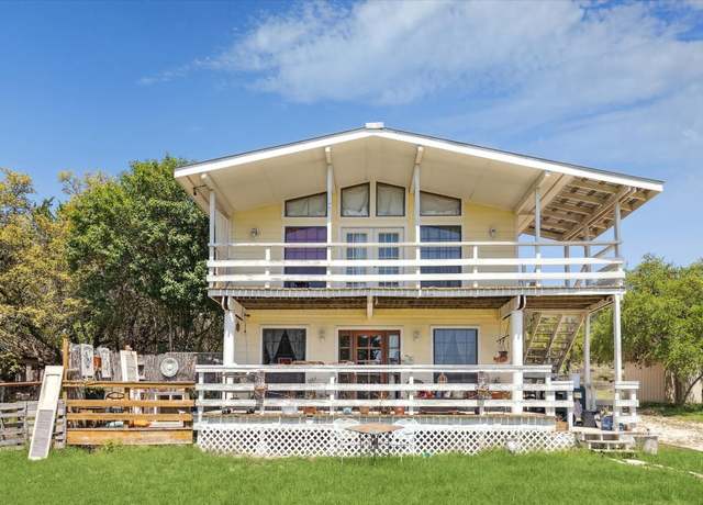 Property at 206 Rockin D Ln, Lakehills, TX 78063, 3 beds, 2 baths