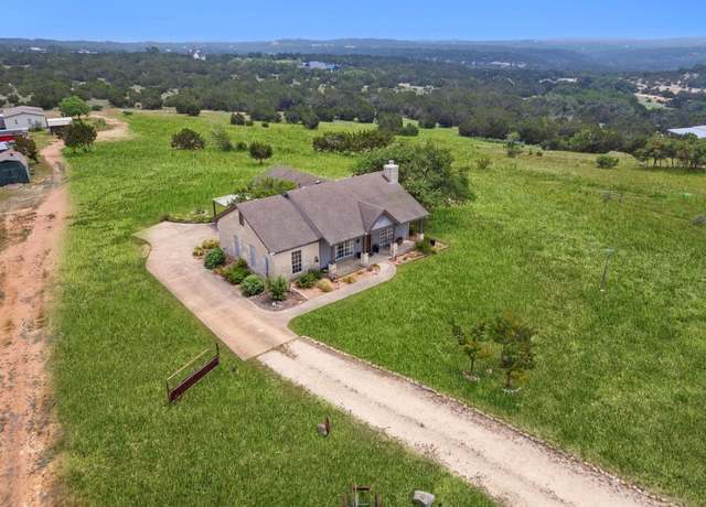 Property at 201 Hillview Cir, Dripping Springs, TX 78620, 3 beds, 2 baths
