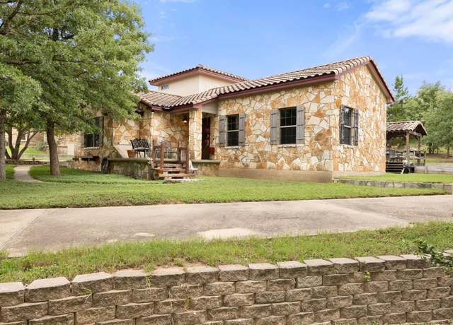 Property at 411 Kaanapali Ln, Bastrop, TX 78602, 3 beds, 3 baths