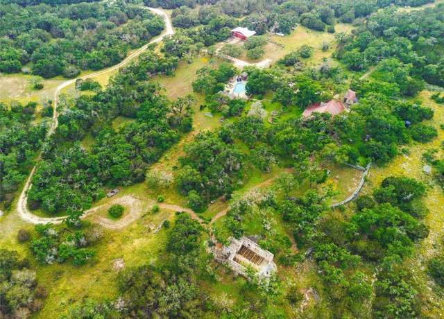 Property at 1218 Oakwood Loop, San Marcos, TX 78666, 4 beds, 2 baths