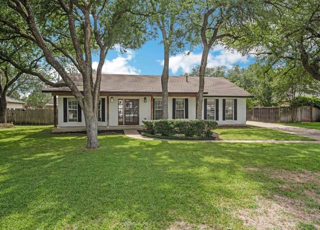 Property at 3307 Northwest Blvd, Georgetown, TX 78628, 3 beds, 2 baths