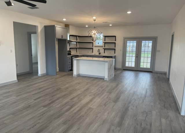 Property at 120 Gato Rd, Cedar Creek, TX 78612, 3 beds, 2 baths