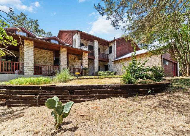 Property at 214 Laura Ln, Bastrop, TX 78602, 5 beds, 2.5 baths
