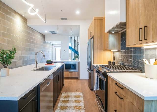 Property at 700 Denson Dr #1104, Austin, TX 78752, 3 beds, 3.5 baths