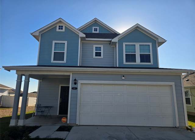 Property at 141 Appleberry Ln, Elgin, TX 78621, 5 beds, 3.5 baths