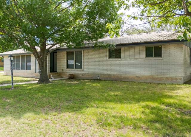 Property at 11 Lively Lane Ln, Lampasas, TX 76550, 3 beds, 2 baths