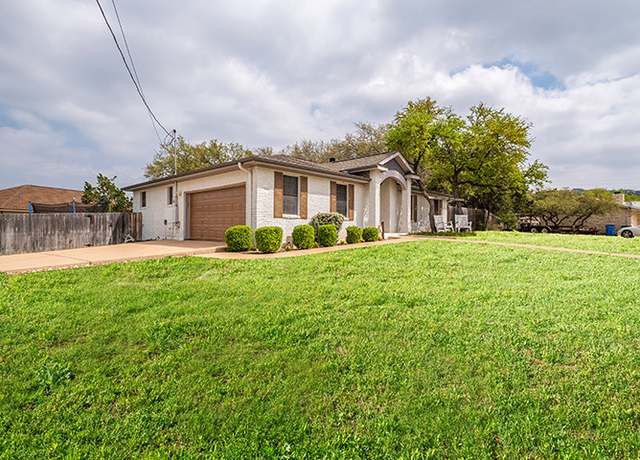 Property at 7900 Bar K Ranch Rd, Lago Vista, TX 78645, 3 beds, 2 baths