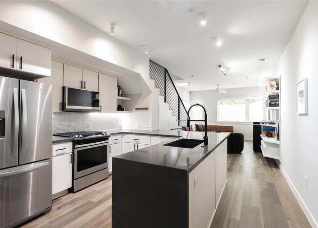Property at 2002 E 7th St #232, Austin, TX 78702, 2 beds, 1.5 baths