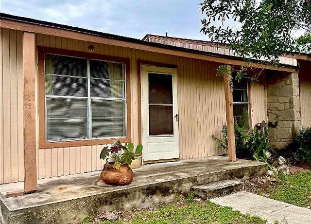 Property at 1051 Country Club Dr #19, Seguin, TX 78155, 2 beds, 2 baths