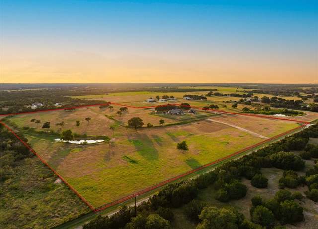 Property at 1400 County Road 320, Bertram, TX 78605, 4 beds, 5.5 baths