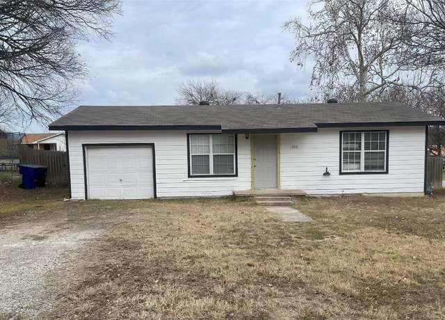 Property at 206 Hill St, Copperas Cove, TX 76522, 2 beds, 1 bath