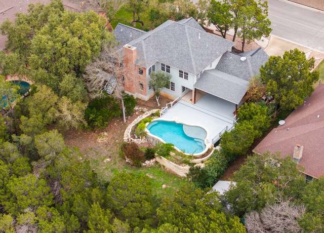 Property at 857 Mission Hills Dr, New Braunfels, TX 78130, 3 beds, 2.5 baths