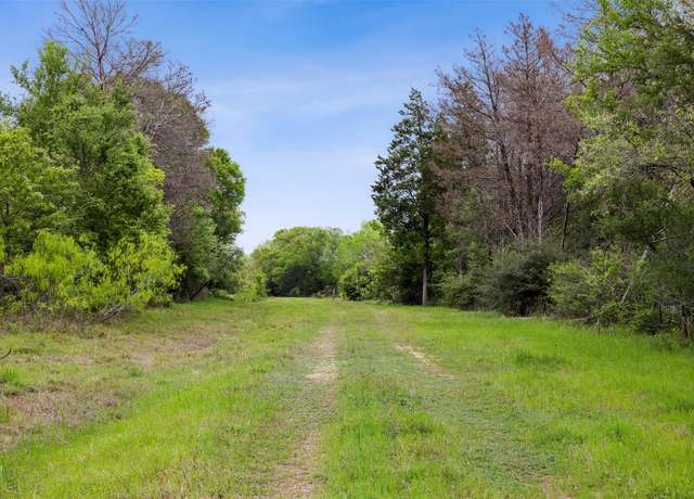 Property at 4822 Fm 1624 Rd, Lexington, TX 78947