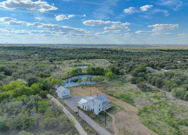 Property at 11228 Parsons Rd, Manor, TX 78653, 4 beds, 4.5 baths