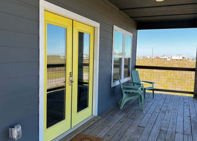 Property at 254 W Forest Oak Ln, Rockport, TX 78382, 3 beds, 2 baths