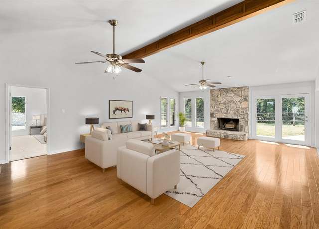 Property at 107 Boot Hl, Horseshoe Bay, TX 78657, 3 beds, 2 baths