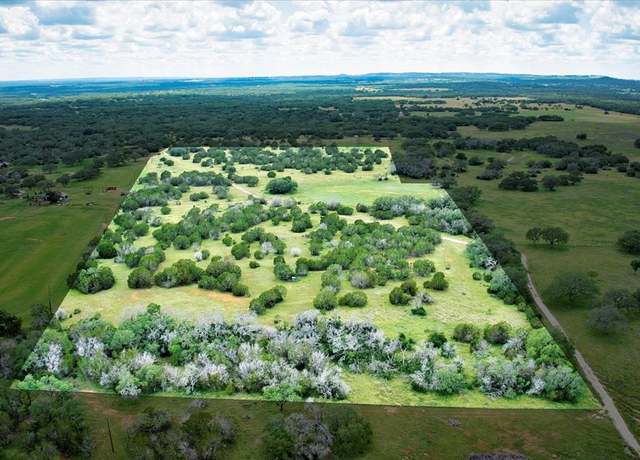 Property at 555 Summer Hill Ln, Johnson City, TX 78636