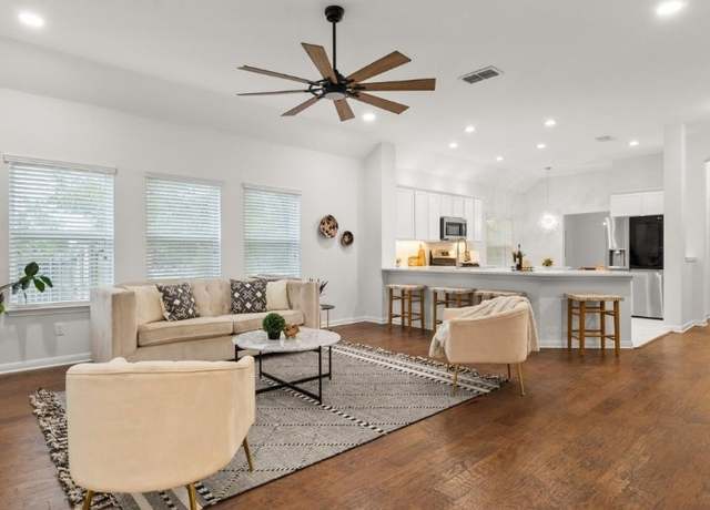 Property at 5010 N Fresco Dr, Austin, TX 78731, 3 beds, 2 baths