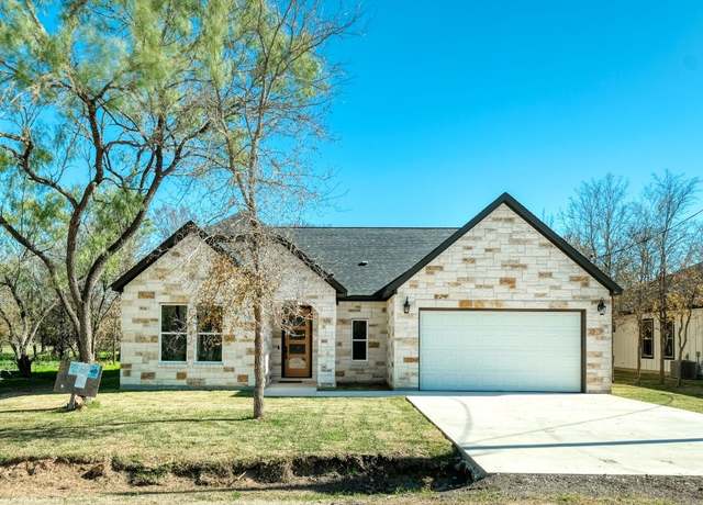 Property at 121 Waimalu Ct, Bastrop, TX 78602, 3 beds, 3 baths