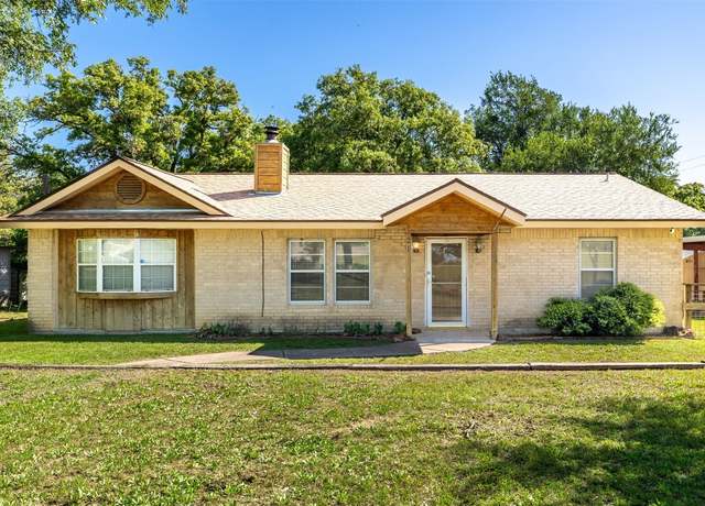 Property at 21 Cr 235, Gonzales, TX 78629, 3 beds, 2.5 baths