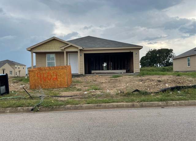 Property at 9602 Cullen Dr, Killeen, TX 76542, 4 beds, 2 baths