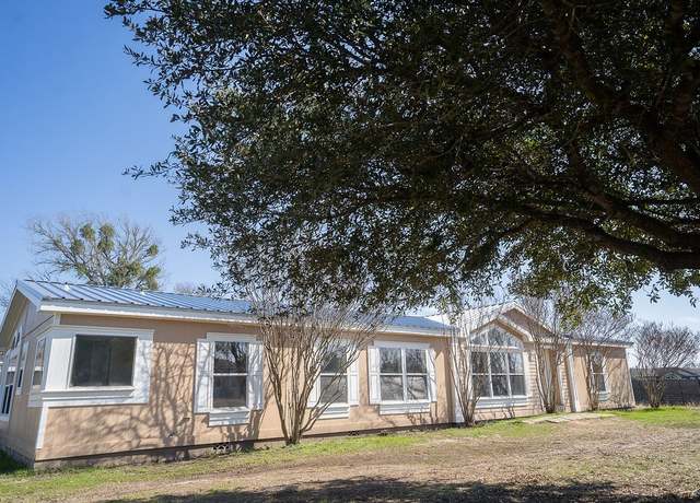 Property at 112 Grey Eagle Cv, Cedar Creek, TX 78612, 3 beds, 3.5 baths