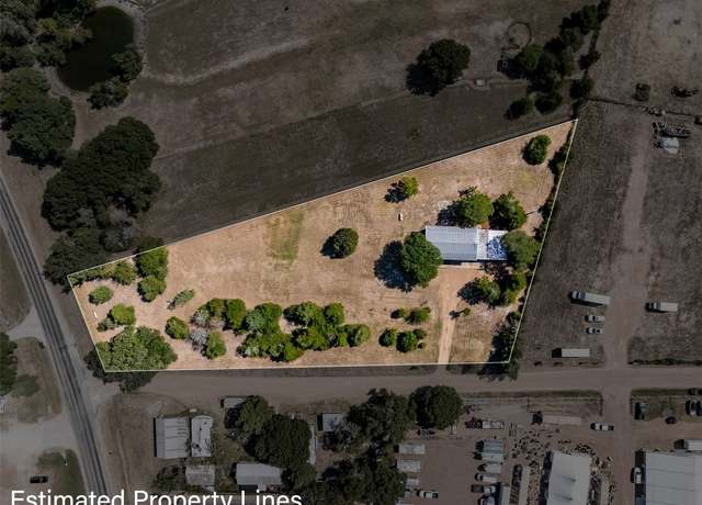 Property at 224 Fm 954 Rd, Round Top, TX 78954, 4 beds, 2.5 baths