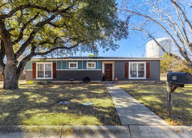 Property at 110 North Willis St, Lampasas, TX 76550, 3 beds, 3 baths