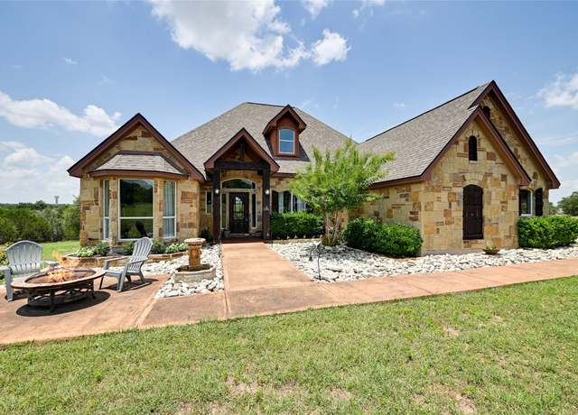 Property at 175 N Showhorse Dr, Liberty Hill, TX 78642, 4 beds, 3.5 baths