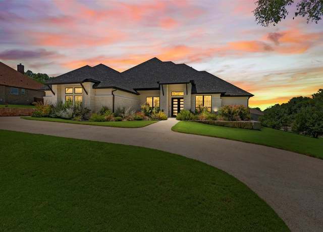 Property at 1606 Alta Vista Loop, Temple, TX 76502, 4 beds, 3.5 baths