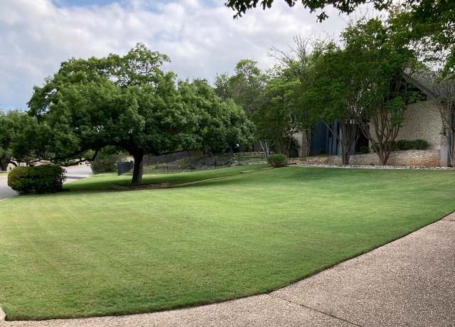 Property at 2308 Cypress Pt E, Austin, TX 78746, 4 beds, 3 baths