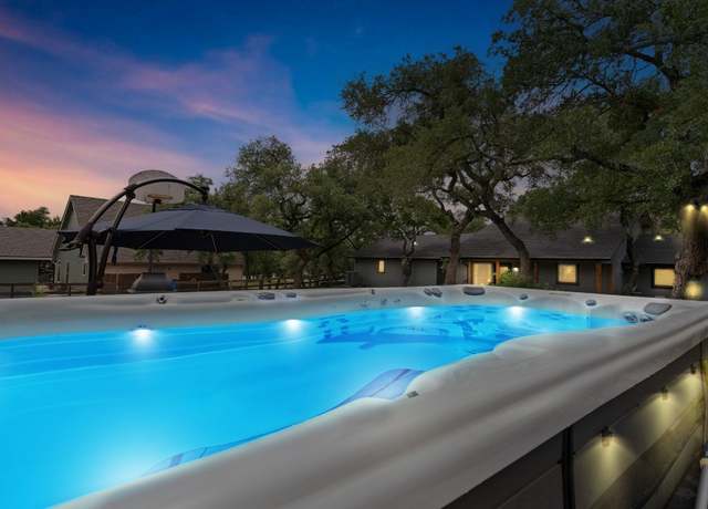 Property at 19 Brookmeadow Dr, Wimberley, TX 78676, 3 beds, 3 baths
